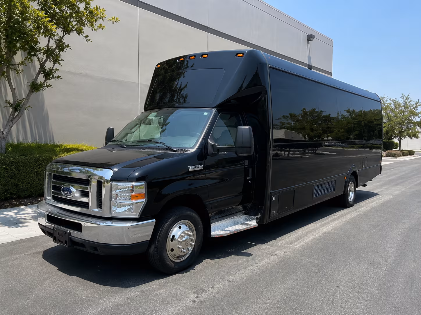 Edmond Birthday, Sweet 16, & Quinceañera Party Bus Rentals