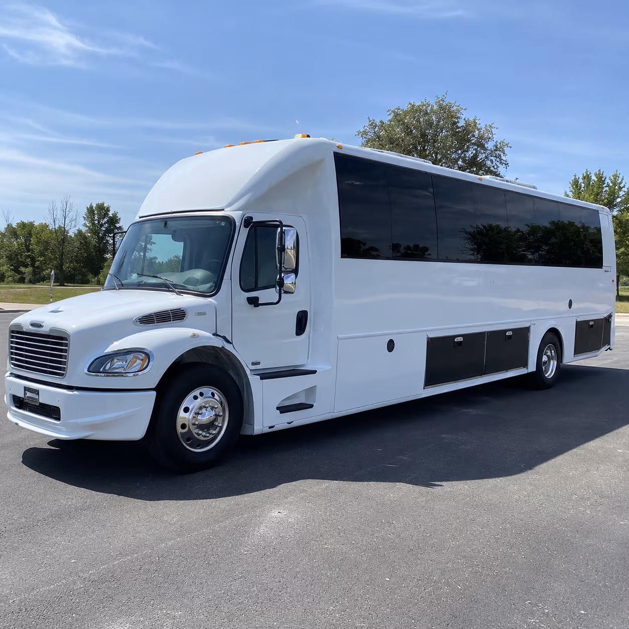 Oklahoma City Birthday, Sweet 16, & Quinceañera Transportation party bus interior