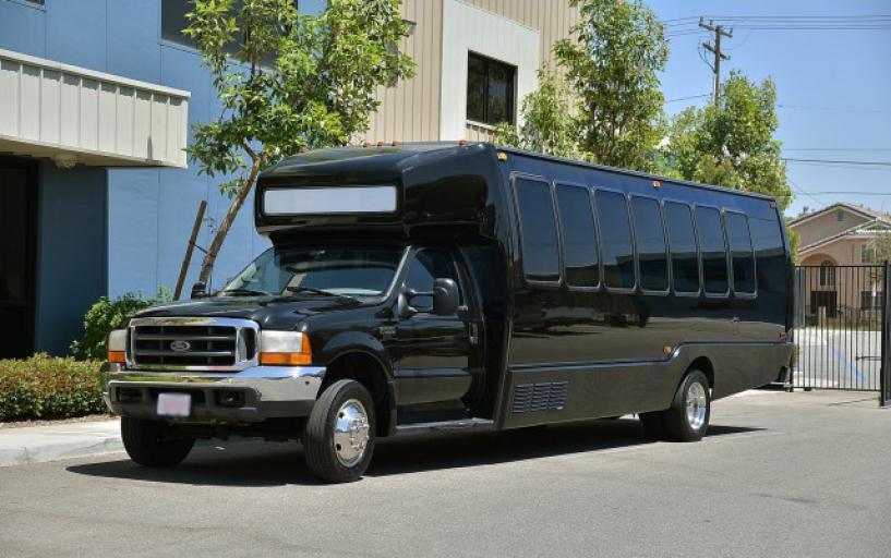 Oklahoma City 25 Passenger Party Bus